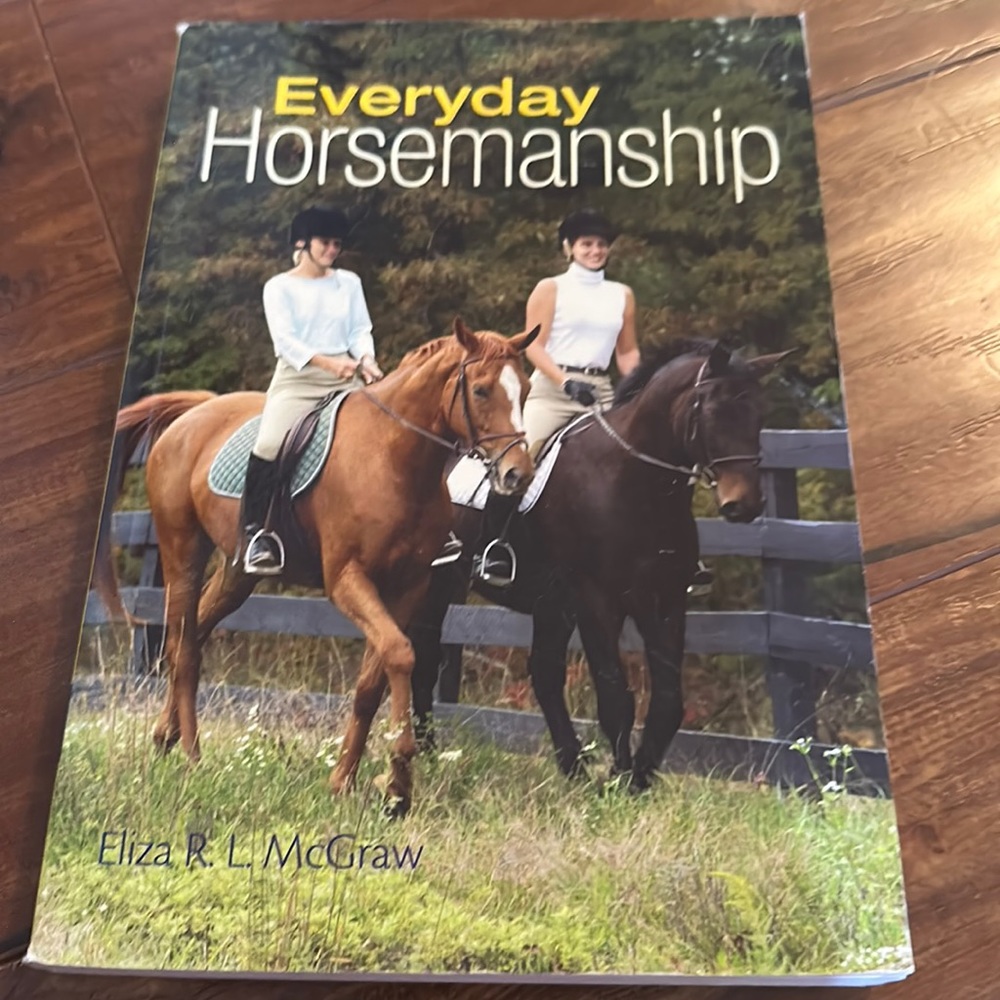 Everyday‎ Horsemanship color paperback book